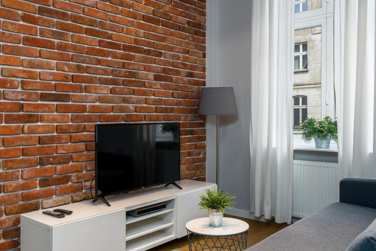 Old Town Apartment Garbary By Noclegi Renters Posen Exterior foto