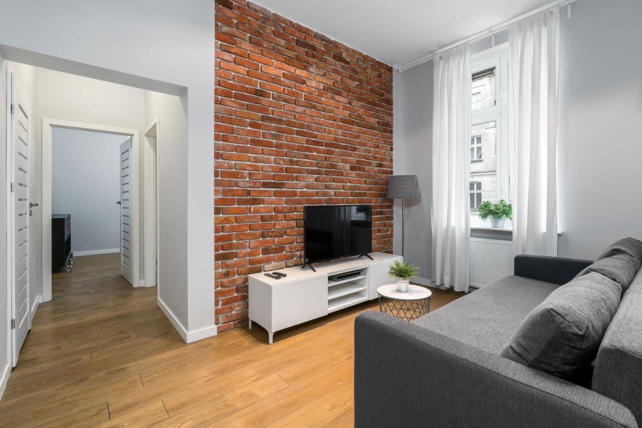 Old Town Apartment Garbary By Noclegi Renters Posen Exterior foto
